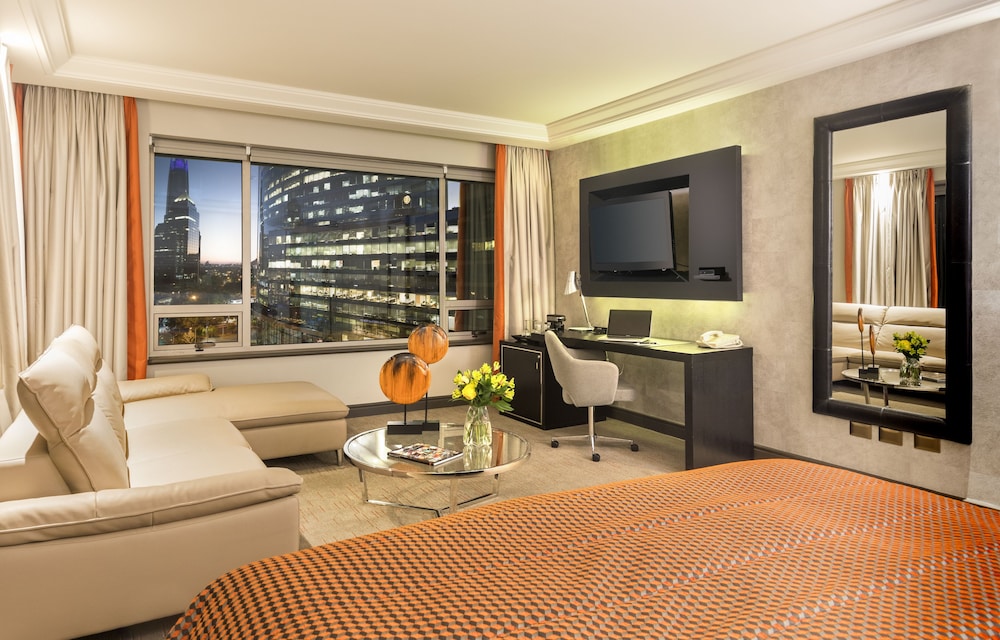 Premium Room, 1 King Bed, Tower (Main Tower) - Photo 7