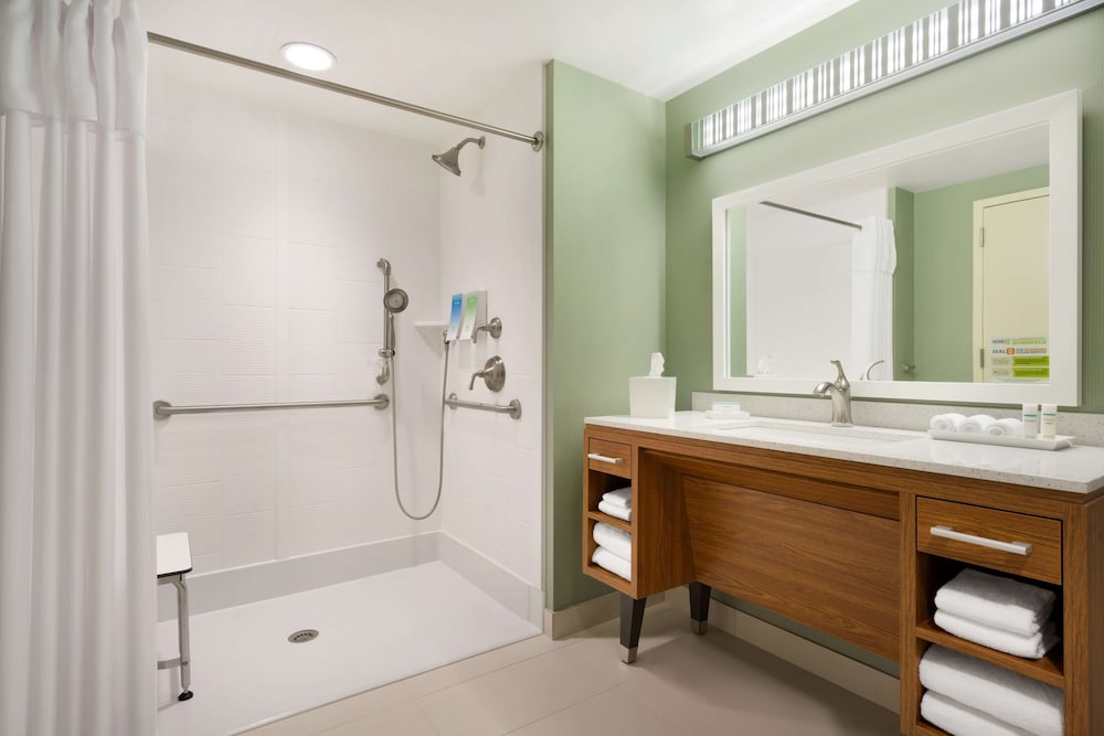 Suite, 1 King Bed, Non Smoking (Rollin Shower & Hearing)
