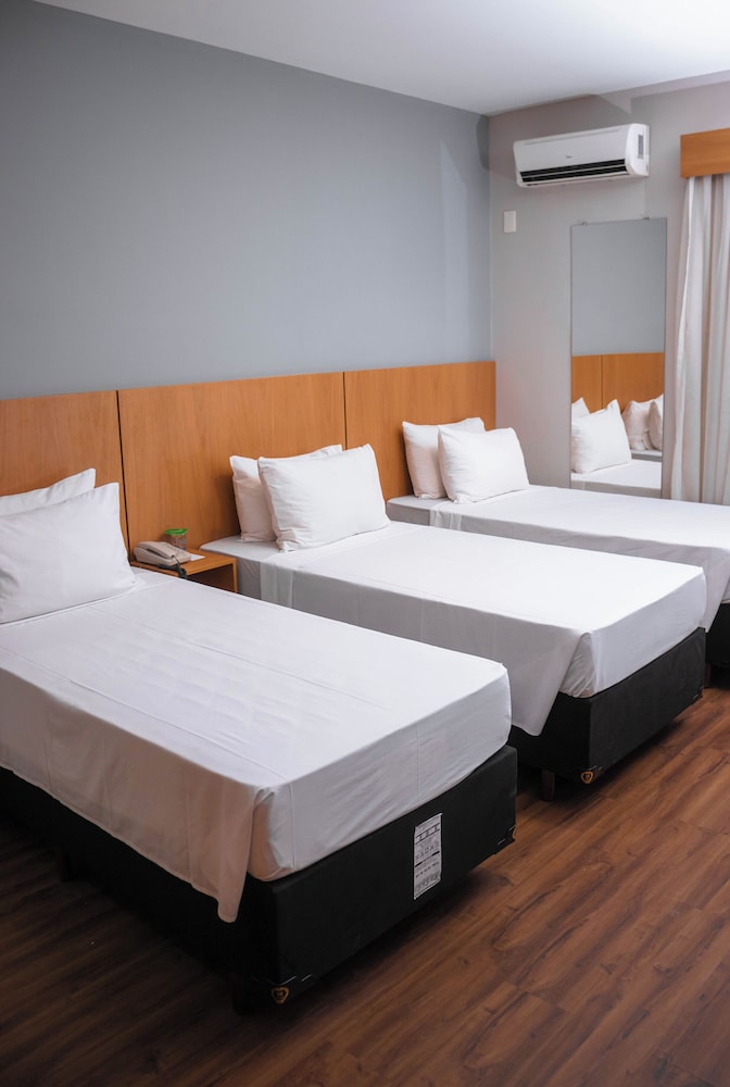 Superior Triple Room, 3 Twin Beds photo 2