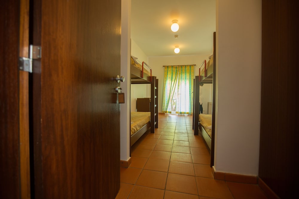 Shared Dormitory, Women only, Shared Bathroom (4 Beds) photo 2