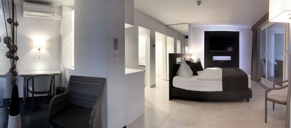 Junior Room, Lake View, Corner photo 3