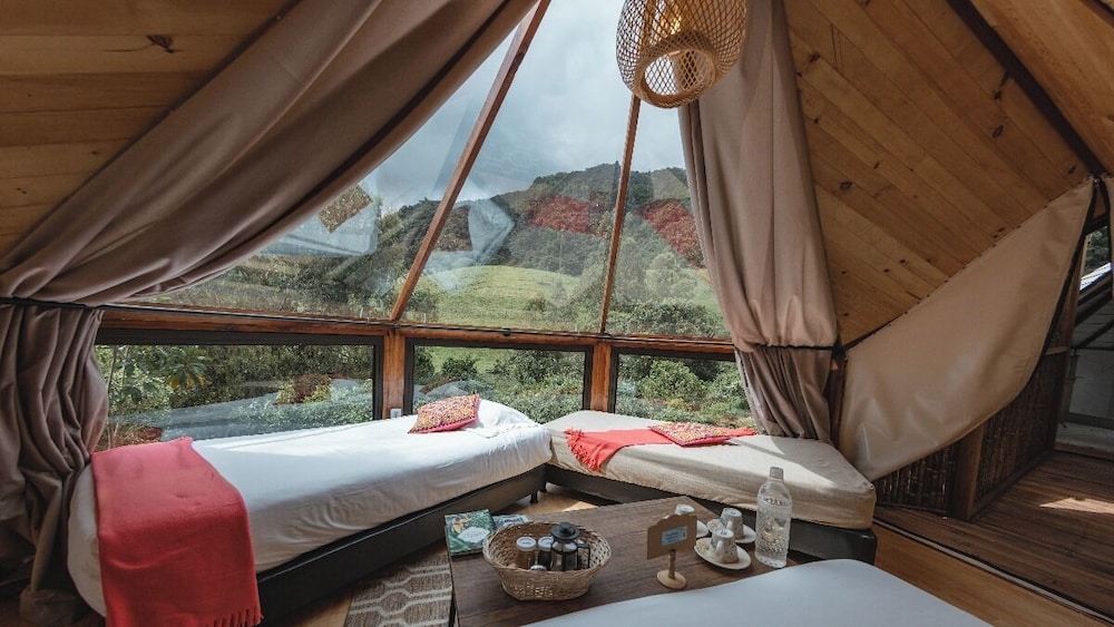 Deluxe Quadruple Room, Mountain View photo 1