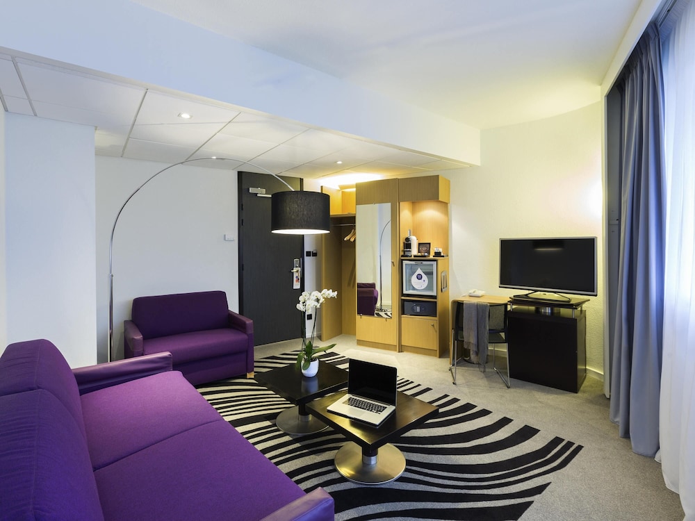 Executive Room, 1 Double Bed with Sofa bed - Photo 10