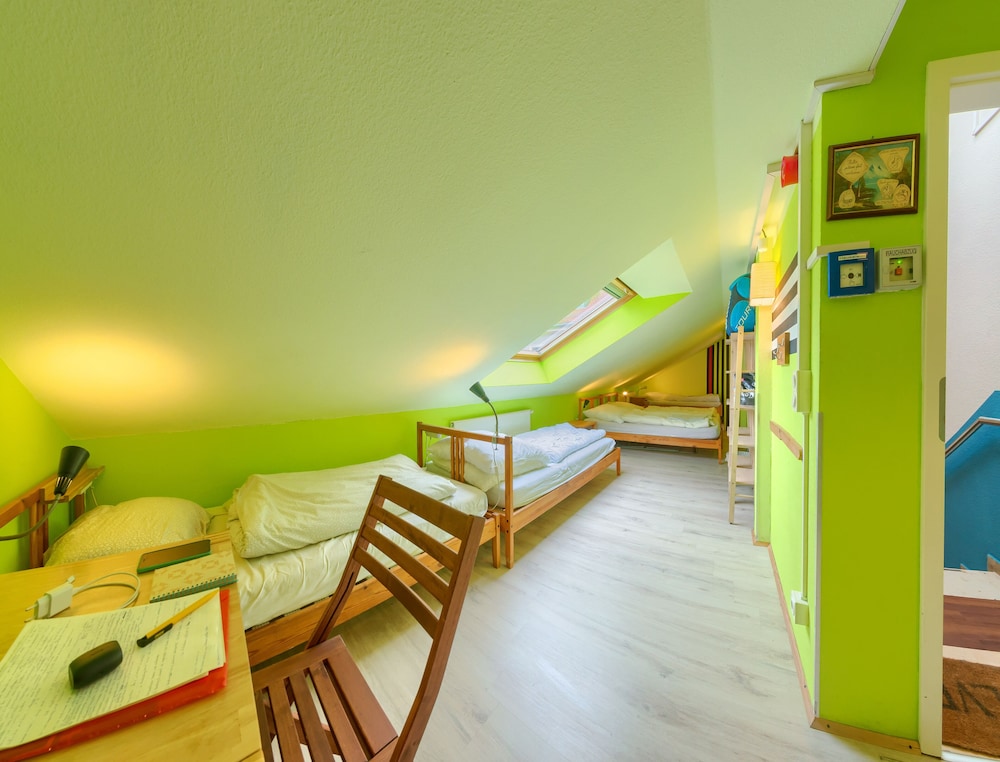 Room, Multiple Beds, Non Smoking