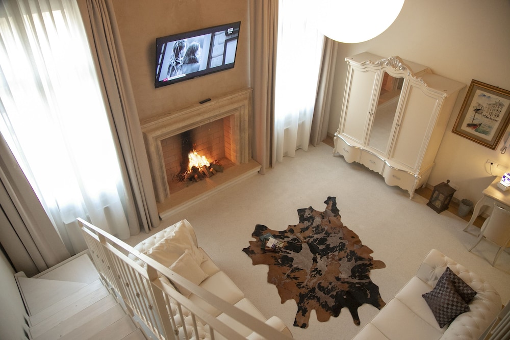 Royal Suite photo 3