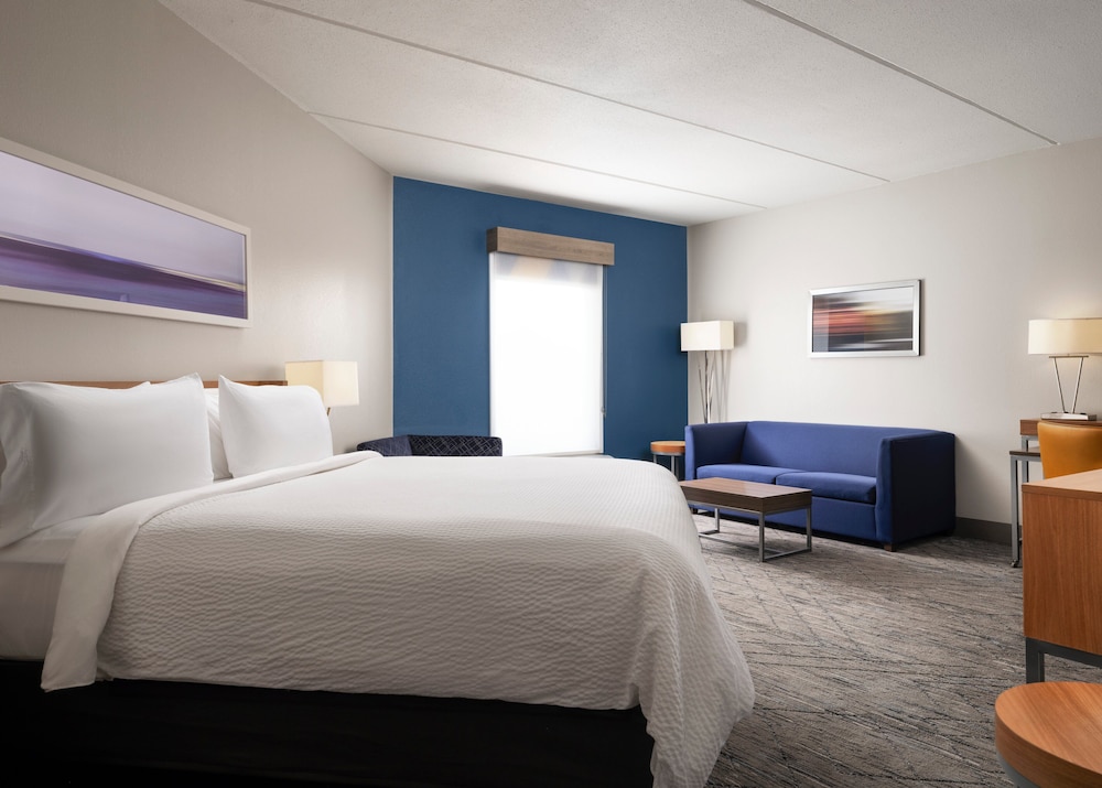 Suite, 1 King Bed (Additional Living Area) - Photo 2