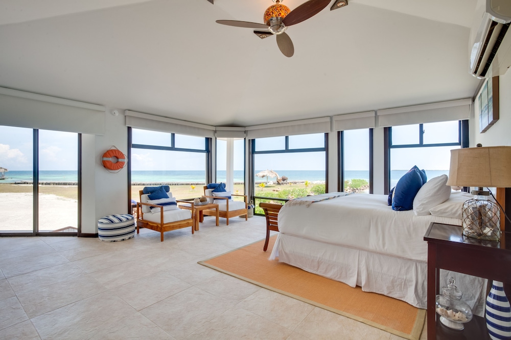 Royal Penthouse, 6 Bedrooms, Beach View, Beachfront photo 2