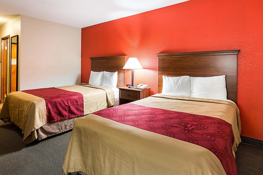 Standard Room, 2 Double Beds, Non Smoking - Photo 3