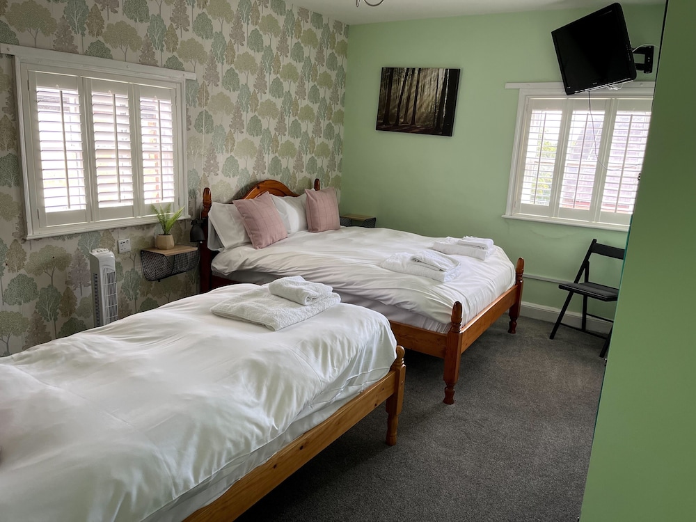 Suite, Ensuite photo 3