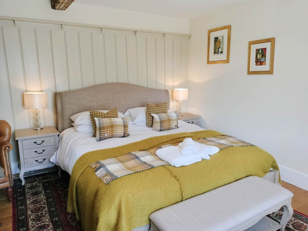 Deluxe Double Room, Bathtub photo 2