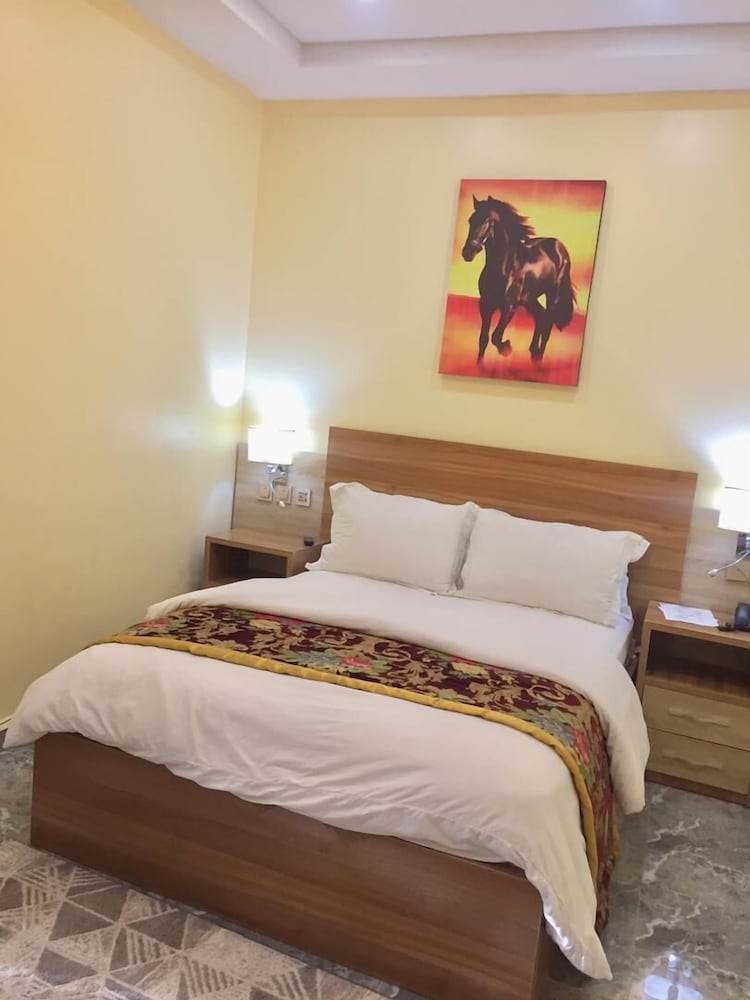 Elite Room