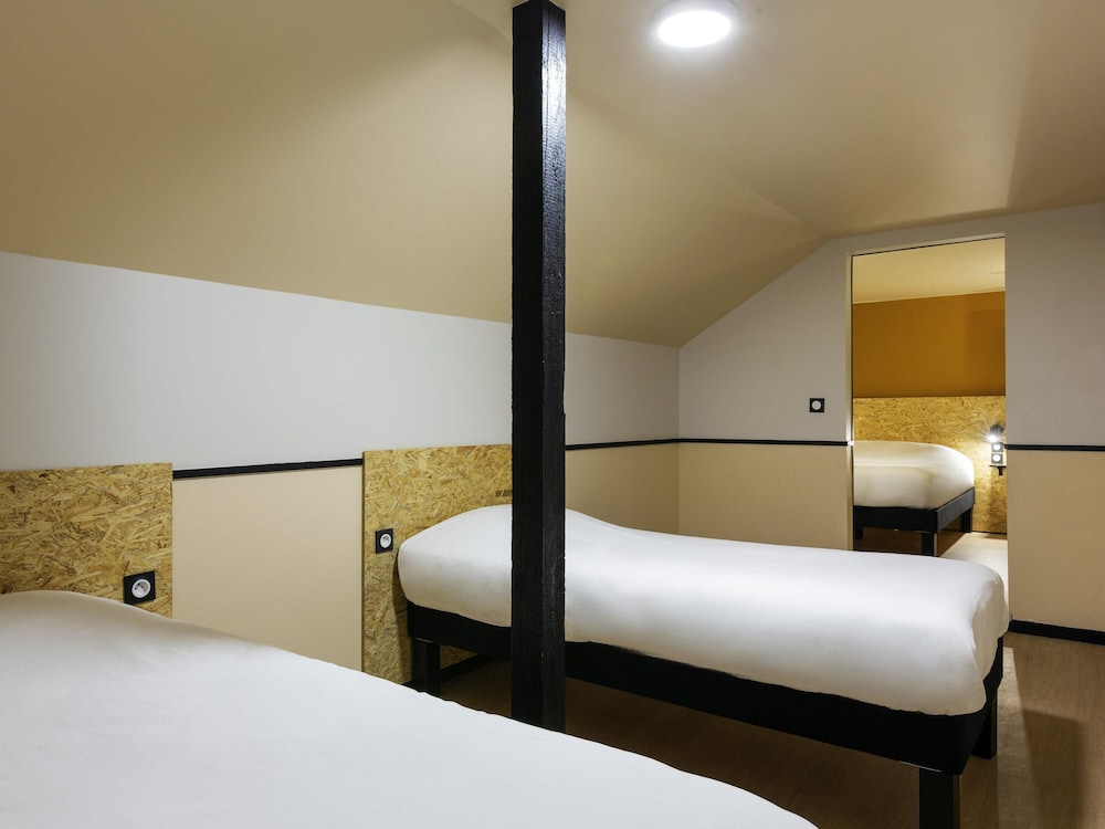 Room, Multiple Beds - Photo 2