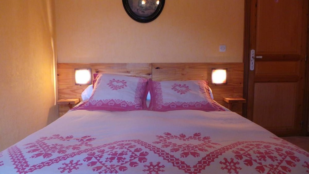 Classic Triple Room, Mountain View photo 2