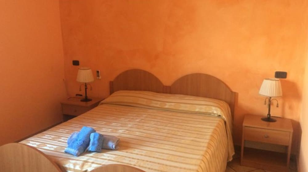Double Or Twin Room photo 1