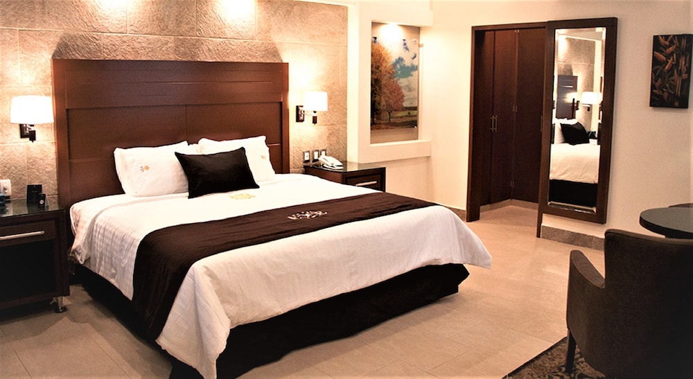 Suite 1 Double Bed