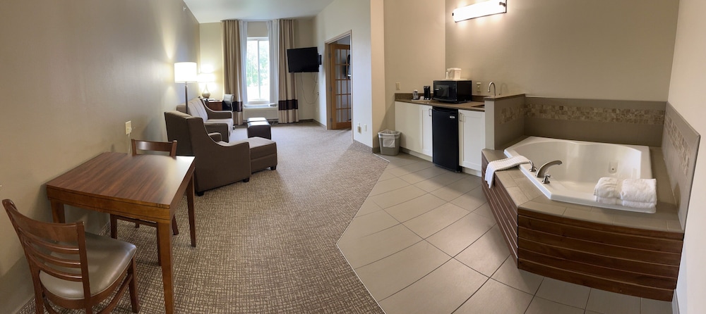 Suite, 1 King Bed, Hot Tub