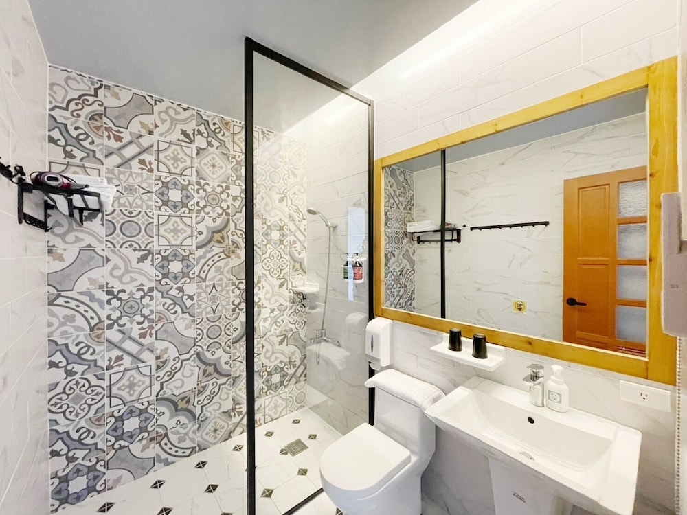 Basic Double Room, 1 Double Bed photo 2