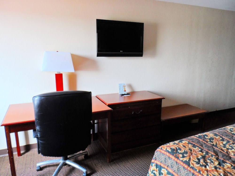 Standard Single Room, 1 King Bed, Smoking