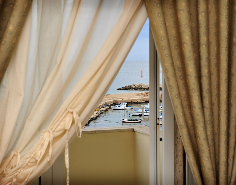Triple Room - Photo 6