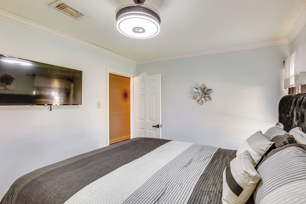 House (4 Bedrooms) photo 2