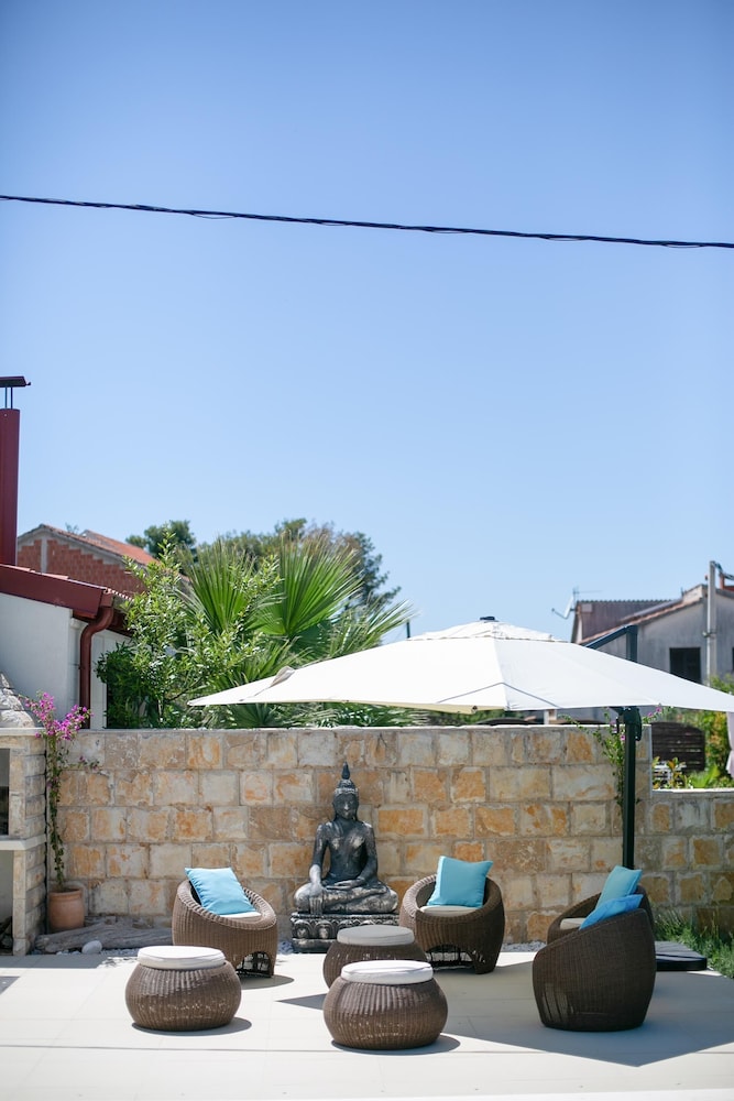 Luxury Villa, 4 Bedrooms, Sea View photo 3