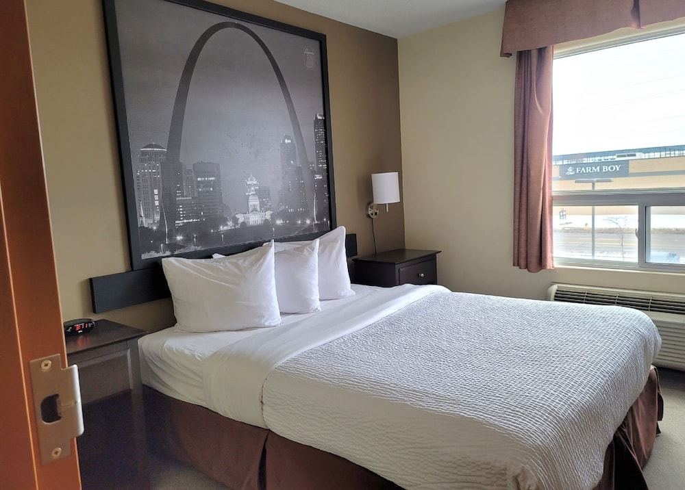 Superior Suite, 1 Queen Bed photo 3