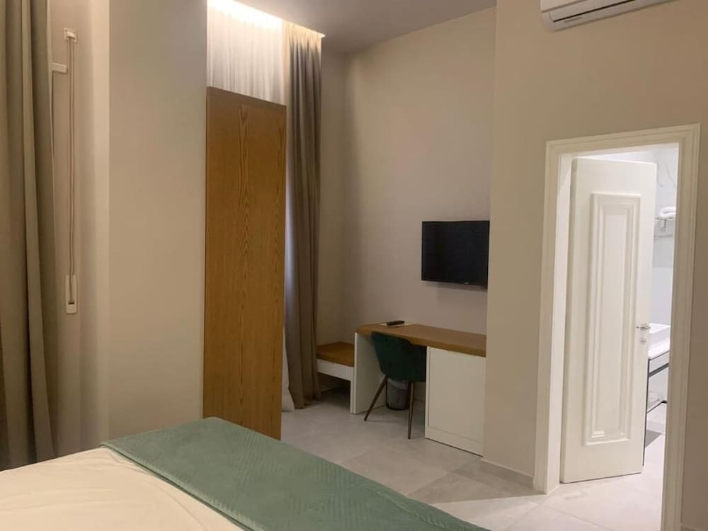 Standard Double Room photo 2