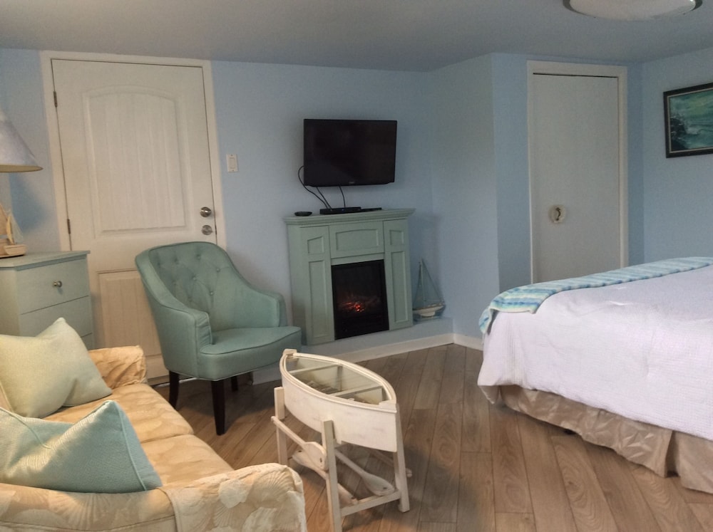 Junior Studio Suite, 1 Queen Bed with Sofa bed, Kitchenette, Sea View photo 1