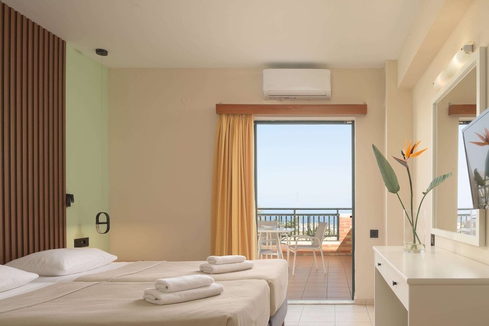Apartment, 1 Bedroom, Sea View - Photo 1