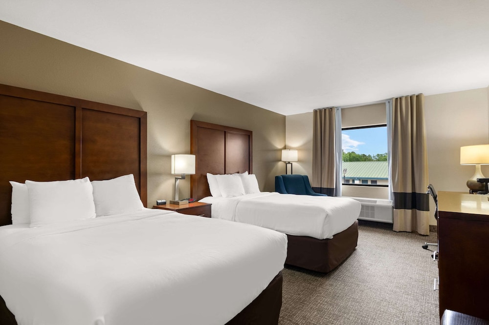 Room, 2 Queen Beds, Accessible, Non Smoking - Photo 1