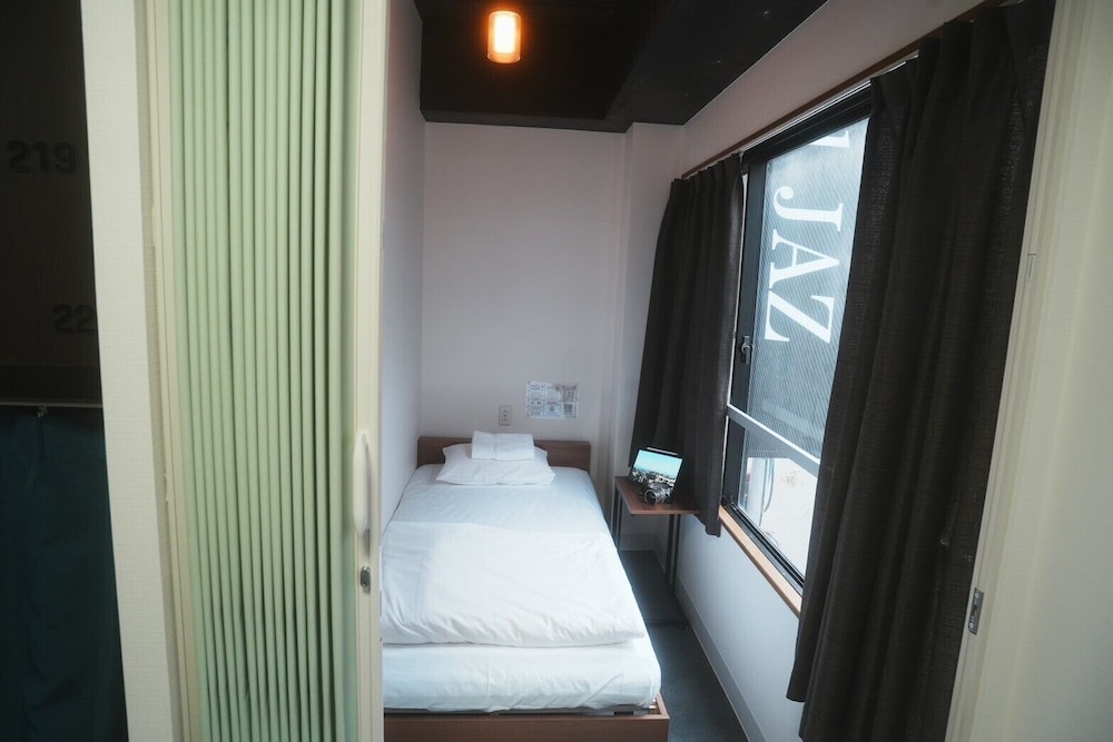 Basic Single Room, Women only, Non Smoking photo 1