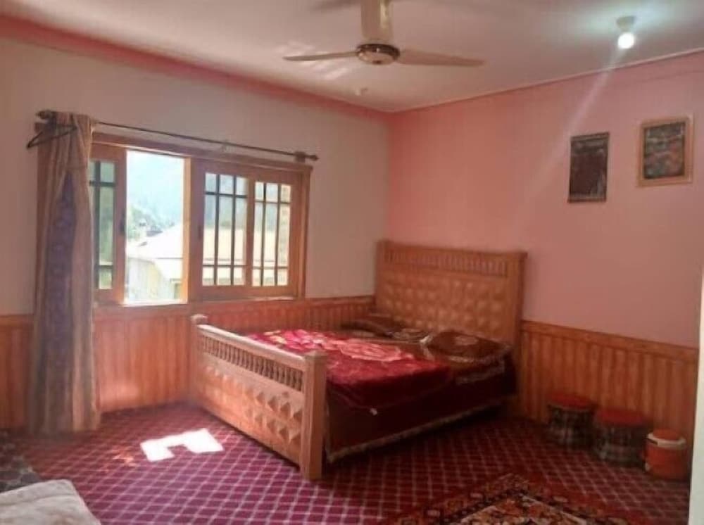 Standard Double Room photo 2