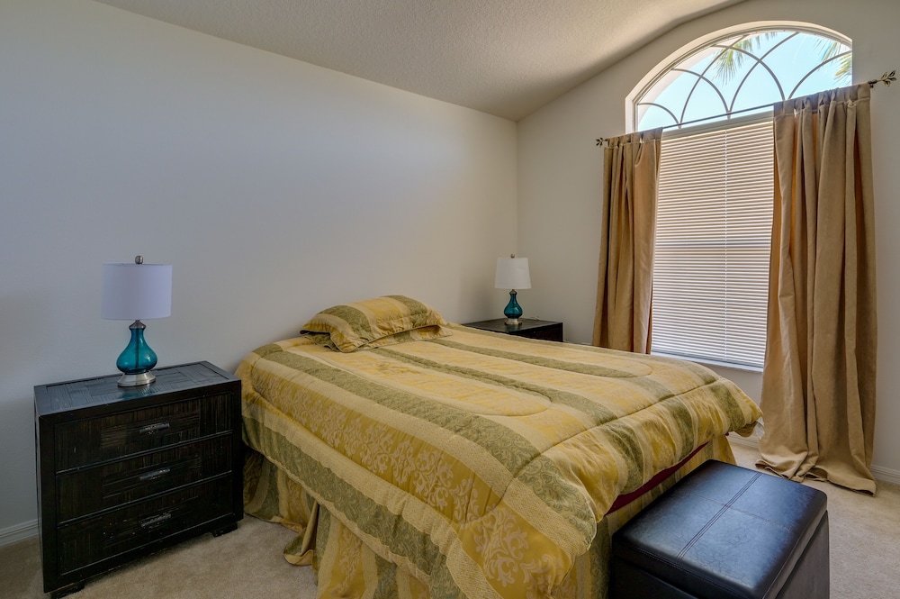 House (2 Bedrooms) photo 1