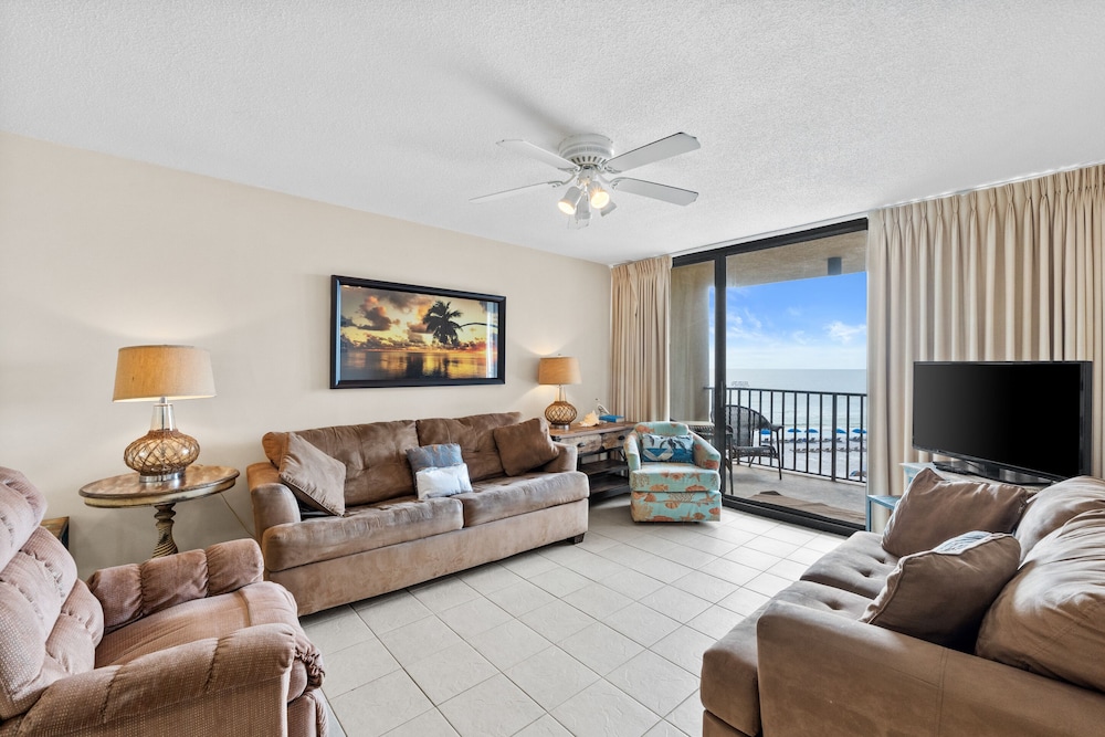 Condo, 2 Bedrooms, Ocean View (407B)