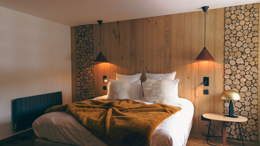Junior Double Room