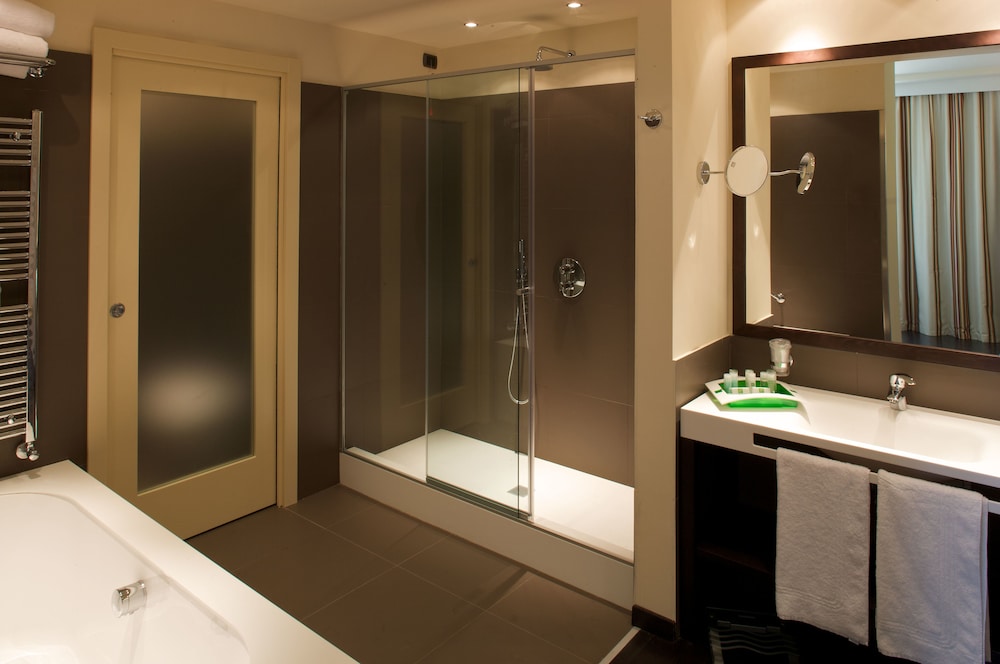 Junior Suite - Photo 6