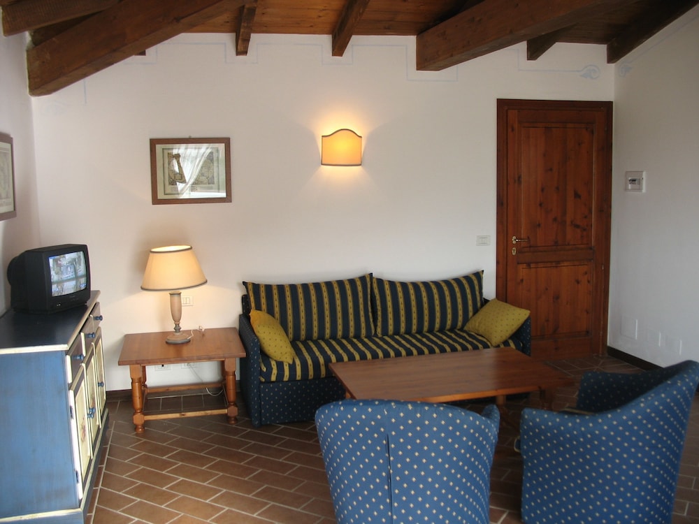 Studio, Sea View