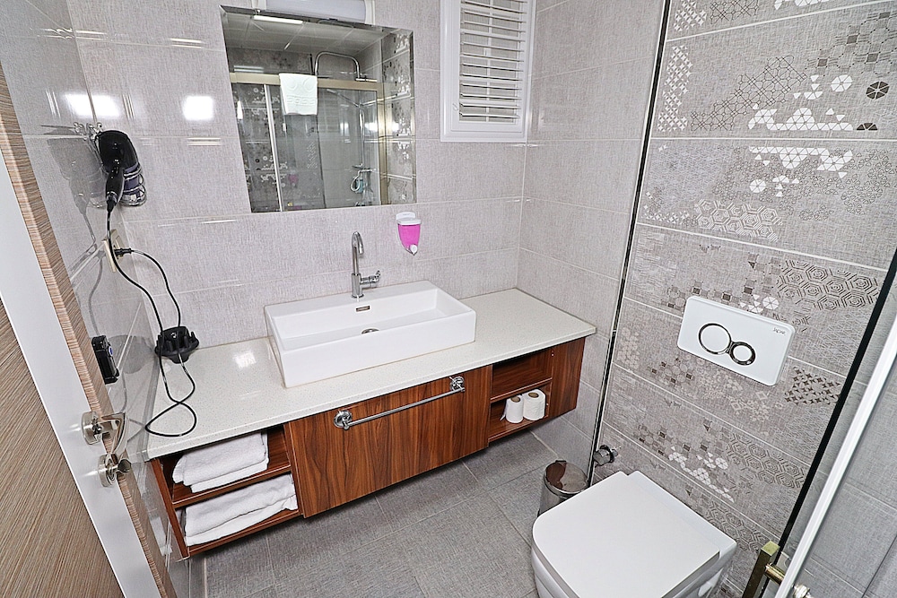 Economy Double Room photo 2