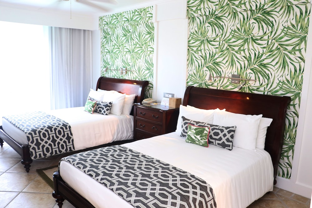 Standard Room, Pool View - Photo 9