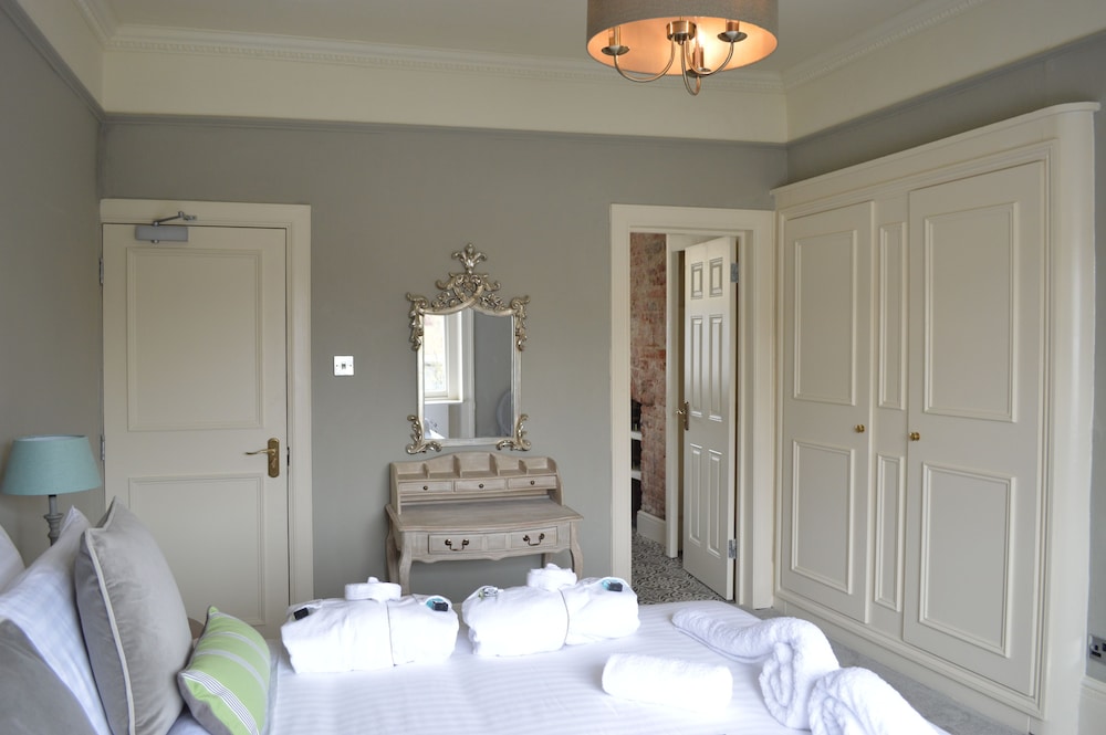 Double or Twin Room, Bathtub (Room 3) photo 3