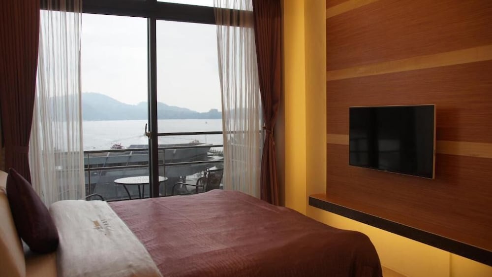 Double Room, Lake View photo 3