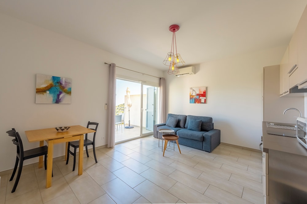 Apartment, 1 Bedroom photo 2
