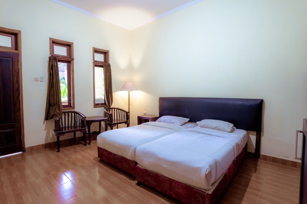 Deluxe Twin Room - Photo 9