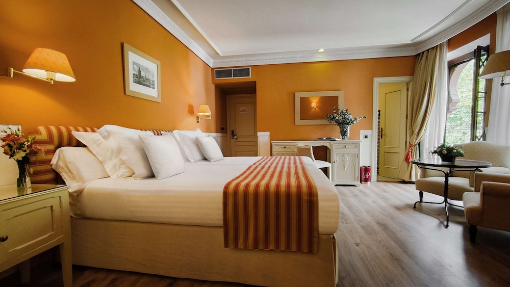 Standard Room, 1 Double Bed, Non Smoking - Photo 1