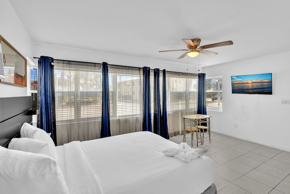 Studio Suite - Photo 5