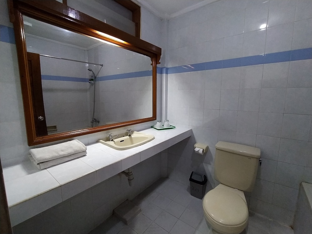 Standard Room with Fan photo 2