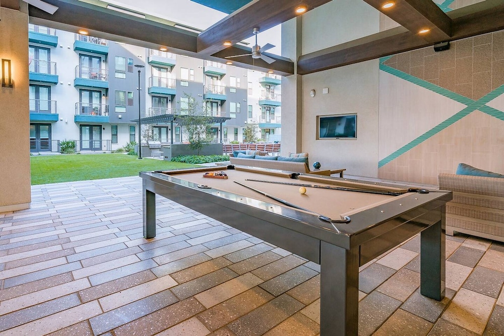 Modern 2BR Cozysuites on Town Lake Waterfront 03, Foto 31