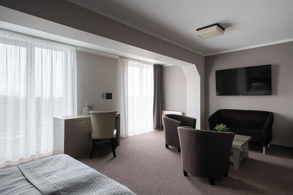 Superior Double Room with Kitchenette - Photo 3