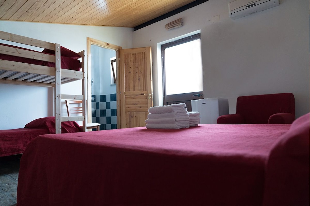 Basic Room, Ground Floor photo 3