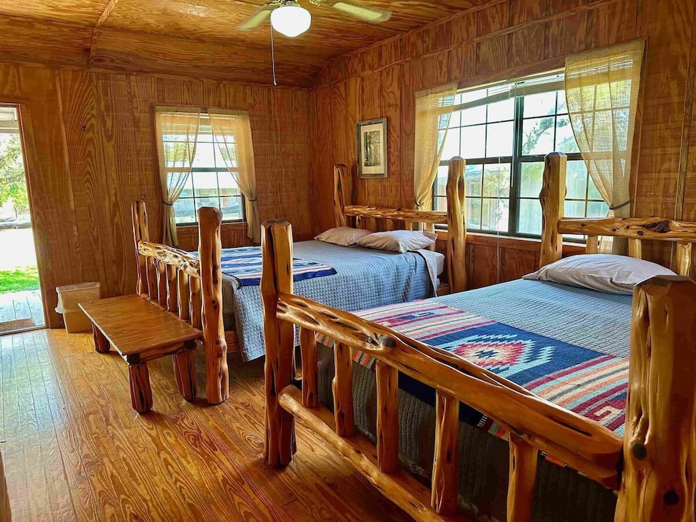 Cabin photo 1